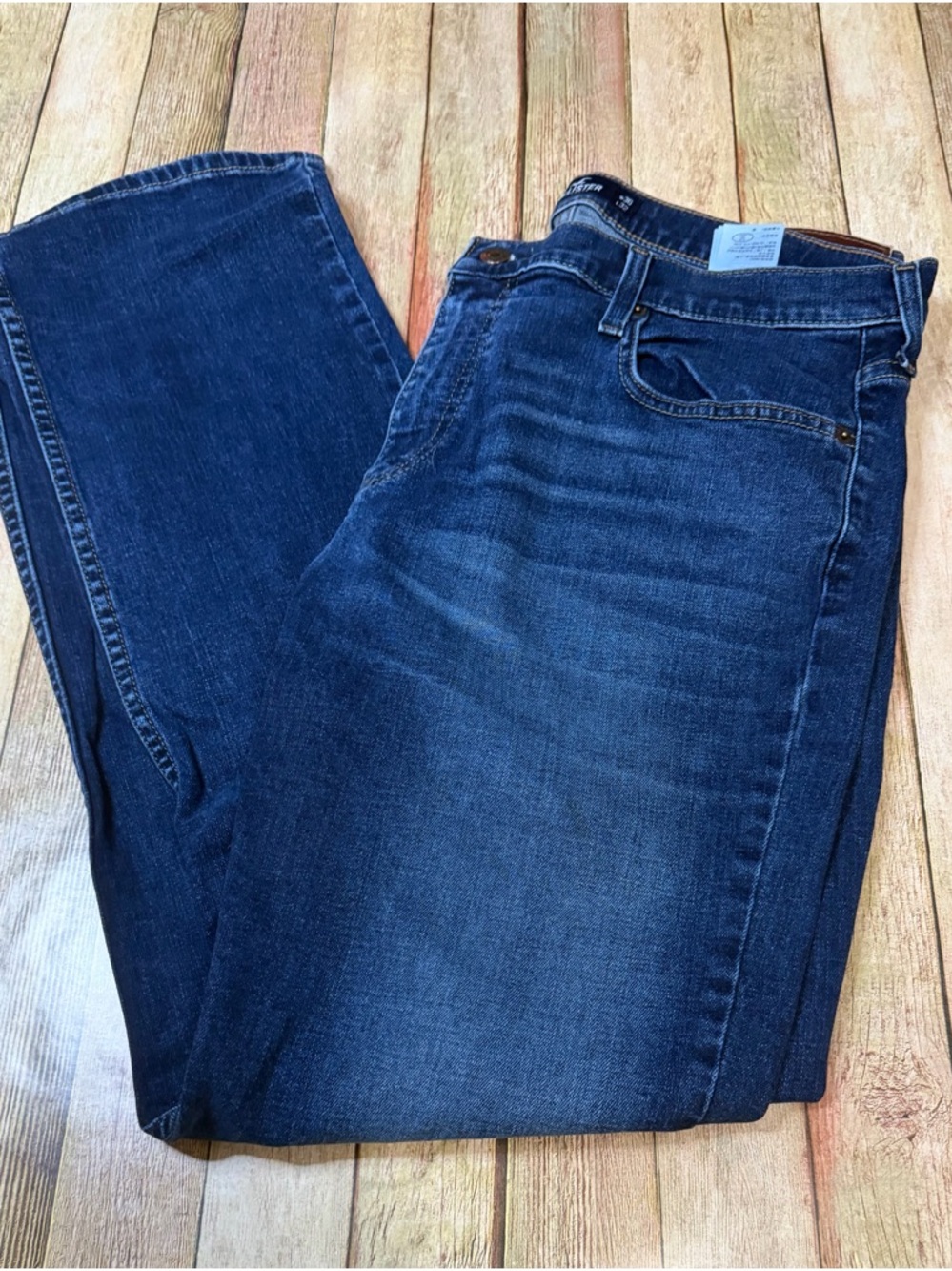 Hollister Men's Dark Blue Bootcut Stretch Jeans